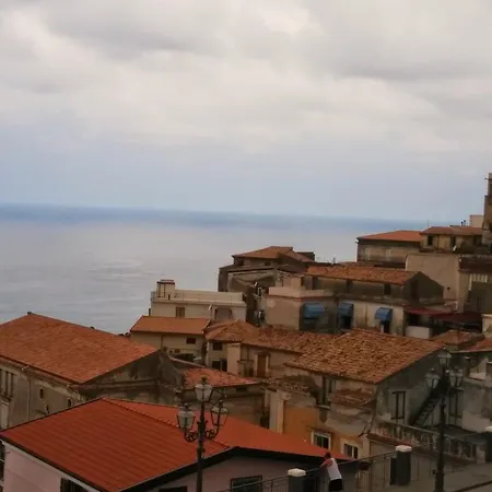 La Terrazza فندق مبيت وإفطار سترارو