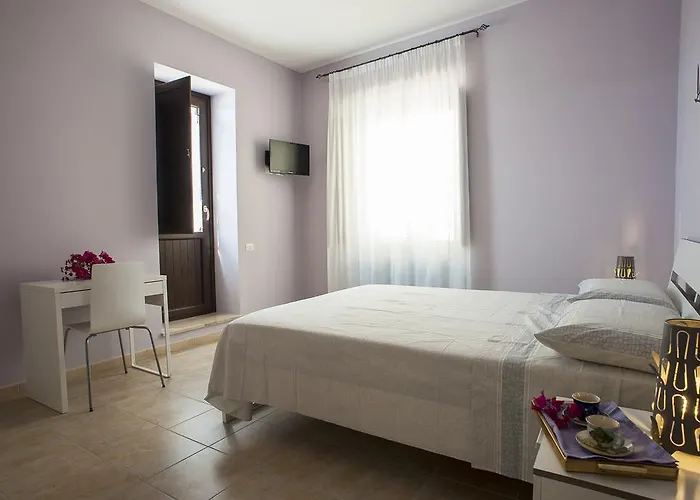 לינה וארוחת בוקר La Terrazza צ'טרארו