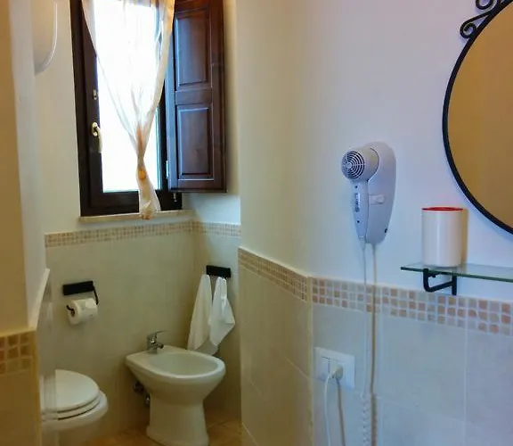 La Terrazza 3* צ'טרארו